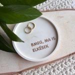 BMEG, MA IS ELKÉSEK - kis tálka - bézs