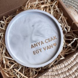 ANYA CSAK EGY VAN - kis tálka - szürke