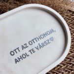 OTT AZ OTTHONOM - nagy tálka - bézs
